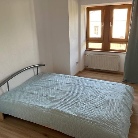 Schoene Dachgeschosswohnung Im Herzen Von Deidesheim Extérieur photo